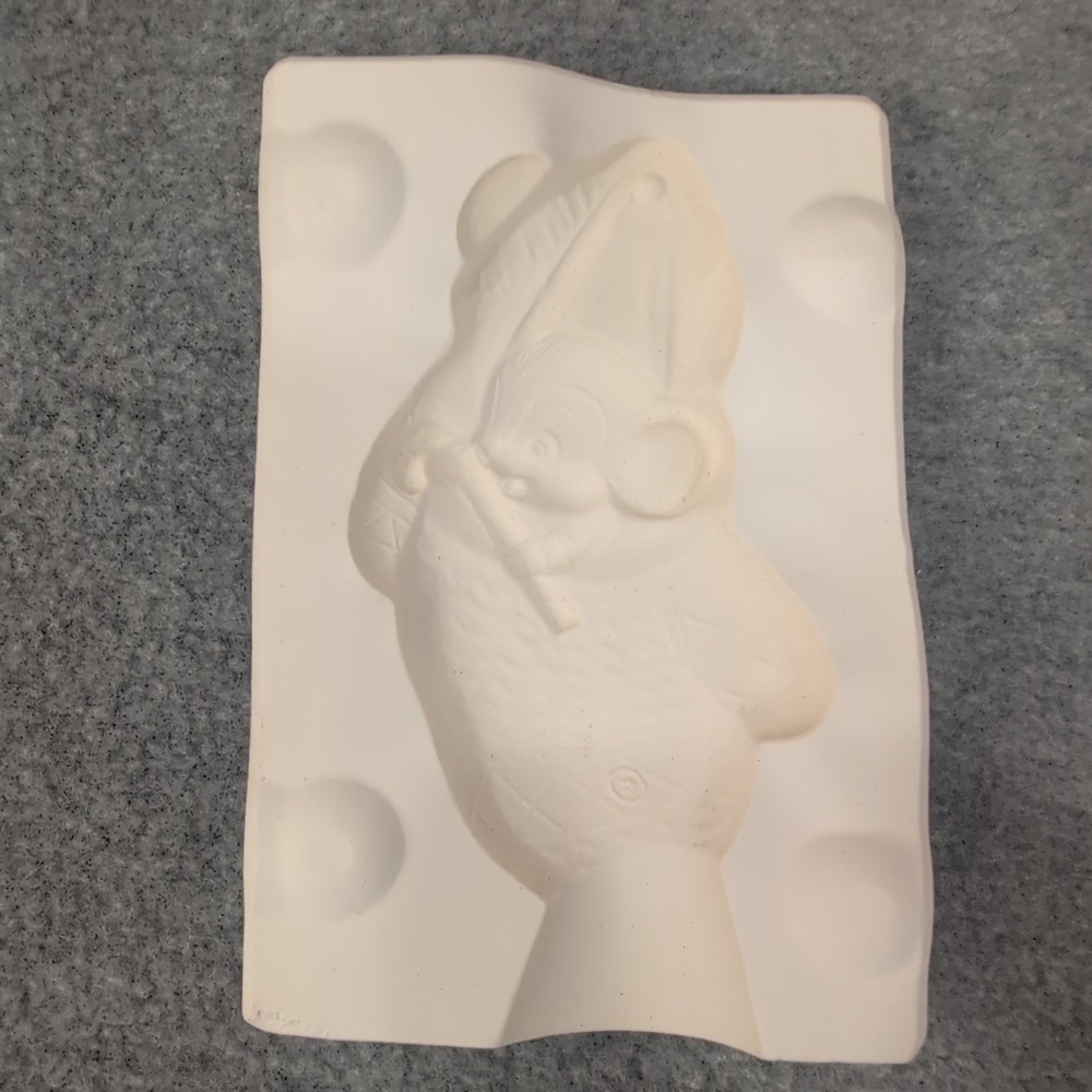 Albertas Molds Inc 1980 A233 Ceramic Casting Mold Christmas Mouse‎ Santa Hat